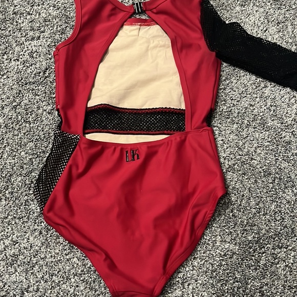 Child Dance Leotard - Picture 2 of 4